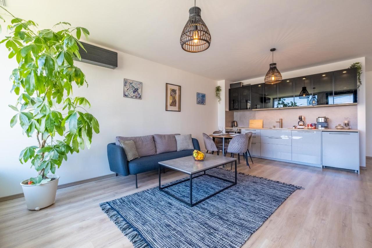 Arcadia Apartment, Park And Parking София Экстерьер фото